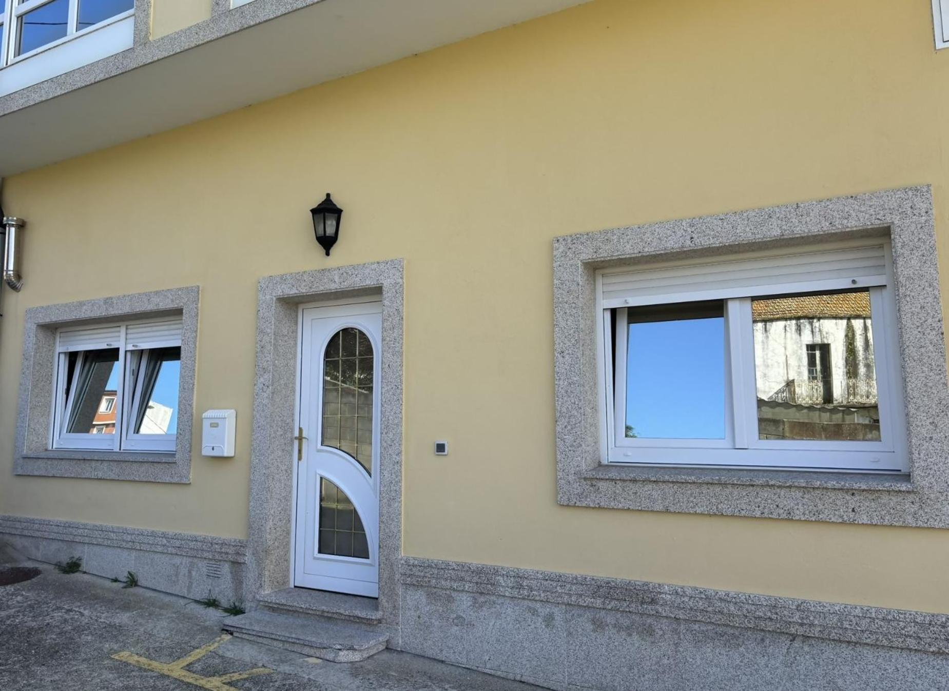 Grupo Gontad Apartamento Travesia Da Agra آكورونيا المظهر الخارجي الصورة